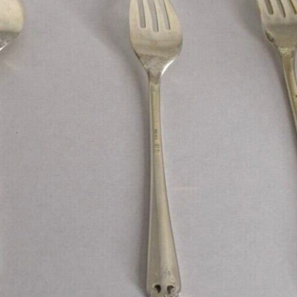 1937 Holmes & Edwards Lovely Lady Silverplate Salad Fork Replacement Flatware - Picture 5 of 9